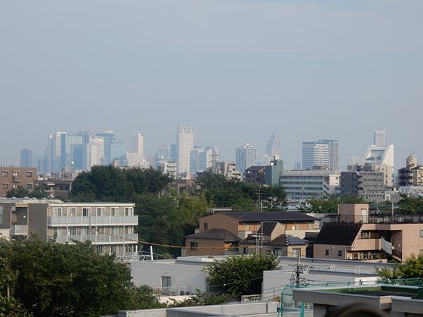 少し霞んでいるけど見晴らしいいです。海の日の東京・練馬より～