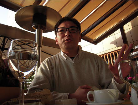 静かな熱意で語る湯場さん。 静かな熱意で語る湯場さん。