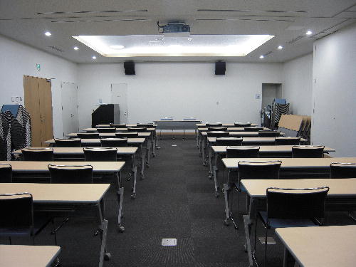 そして、何と言っても私には一番嬉しい会議室。 そして、何と言っても私には一番嬉しい会議室。