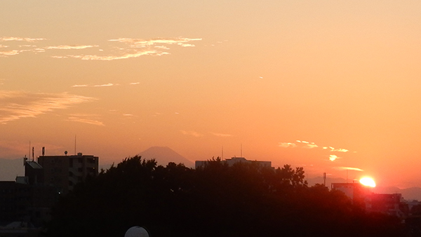 今日も一日ありがとう。素敵な夜を・・・。東京・練馬より～