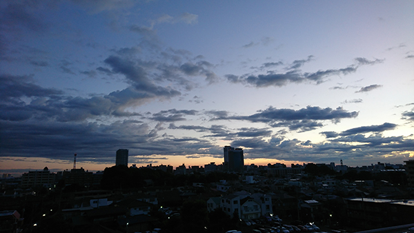 夜が明けてきた。今日も宜しく！